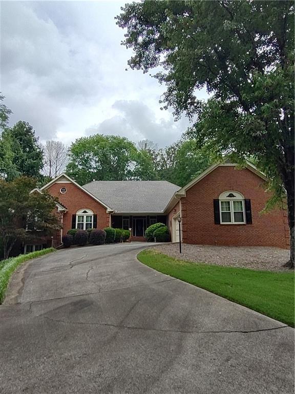 5015 Shadow Path Ln., Lilburn, GA 30047