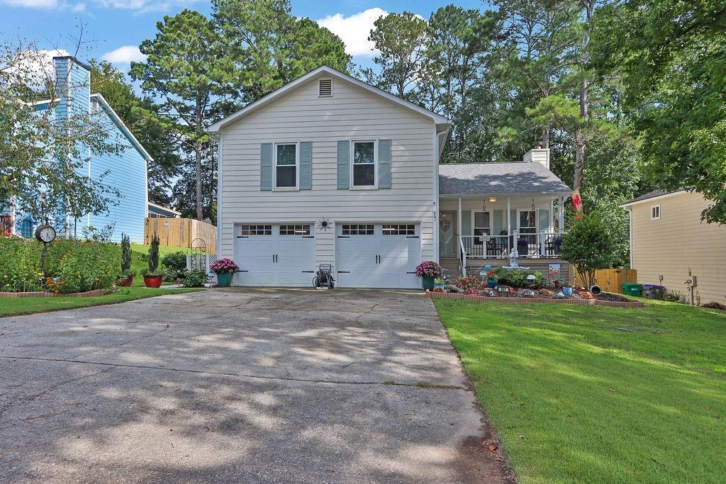 661 Simmons Mine Cir., Sugar Hill, GA 30518