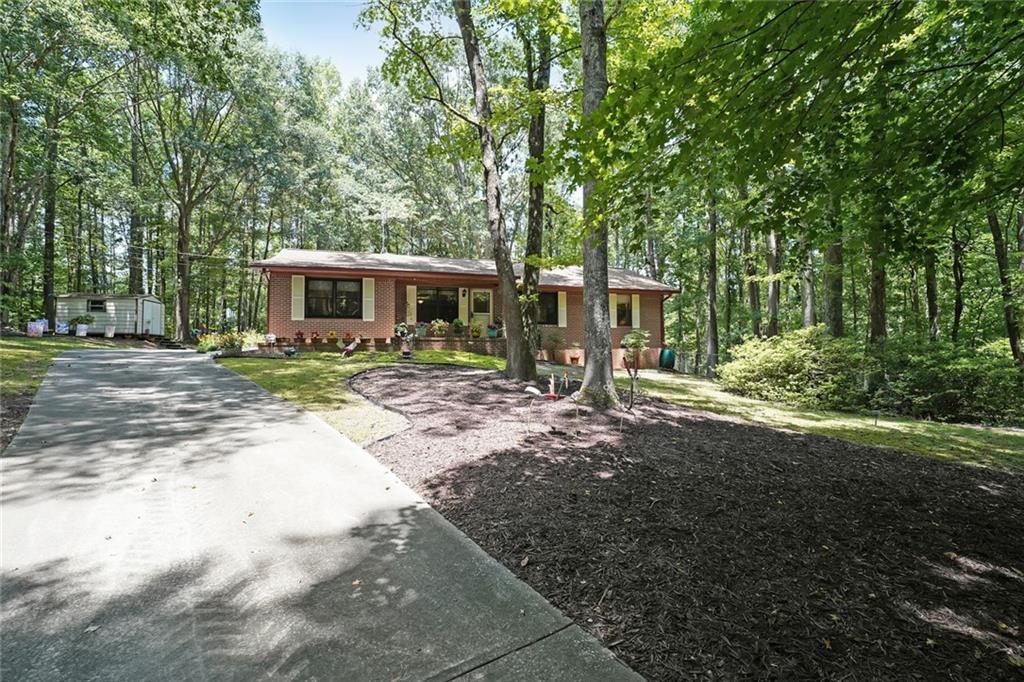 8550 High Point Rd., Douglasville, GA 30134