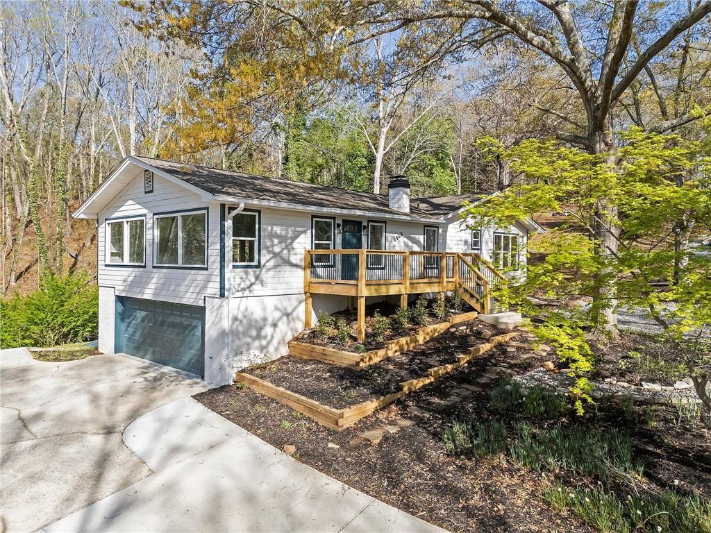 5985 Lakeside Ct., Gainesville, GA 30506