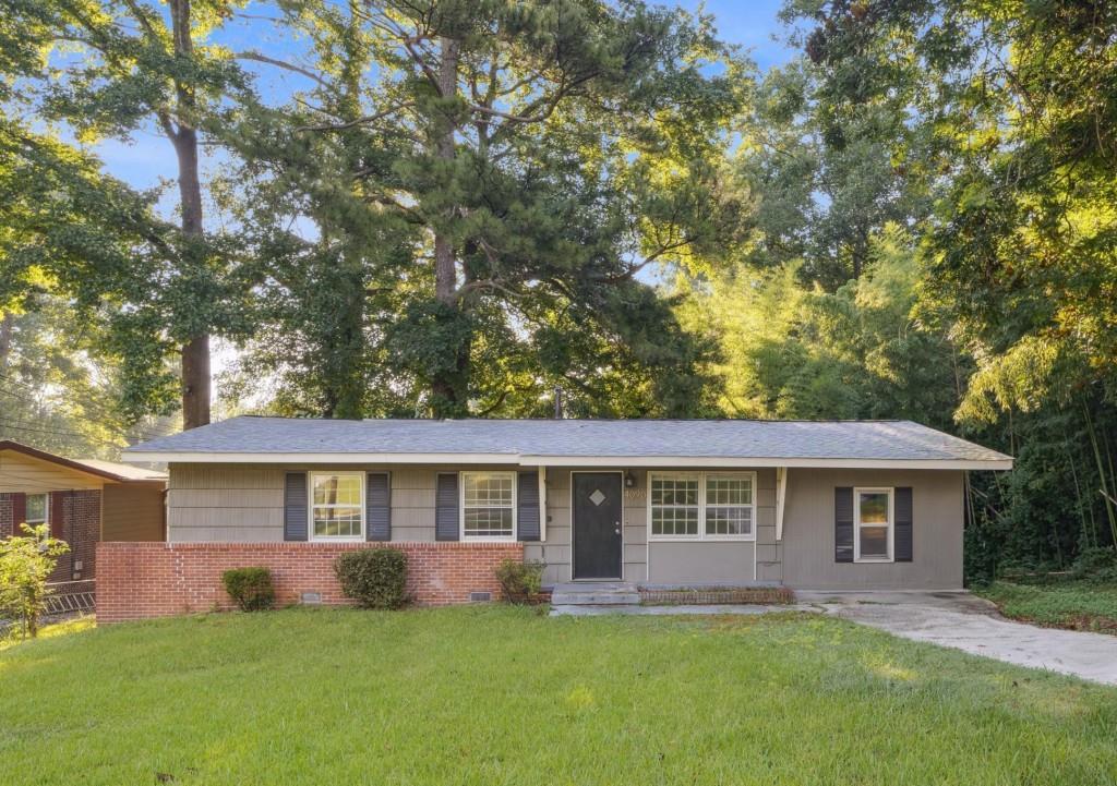4090 Tara Dr., Forest Park, GA 30297