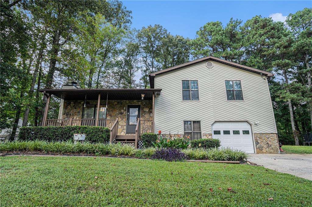 3672 N Melissa Ln., Douglasville, GA 30135