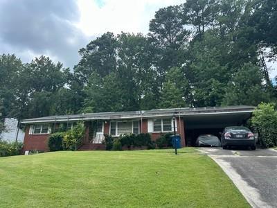New Homes with Master Bedrooms on the 1st Floor That Attend Hamilton E. Holmes Elementary School: July 26th to August 1st