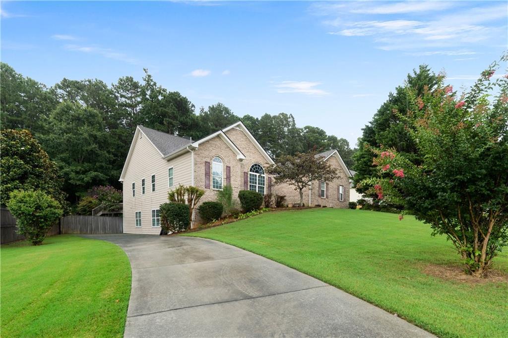268 Woodridge Dr., Douglasville, GA 30134