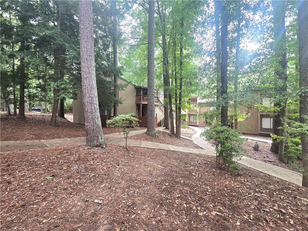 5896 Par Three Ct., Lithonia, GA 30038