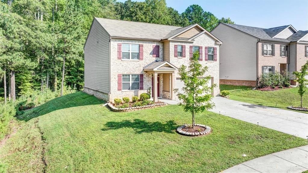 1235 River Oak Ln., Loganville, GA 30052