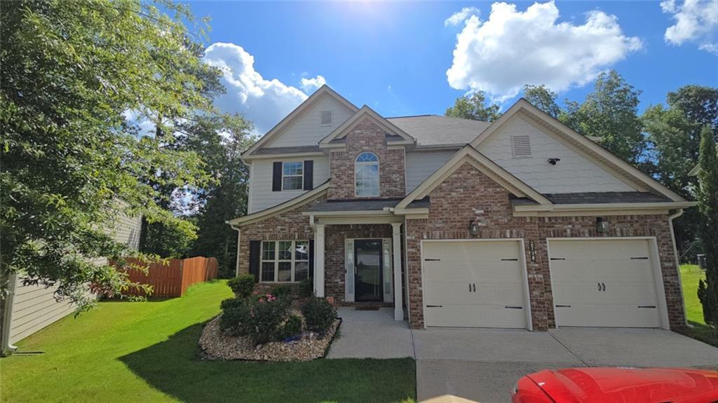 2728 Lower Village Dr., Ellenwood, GA 30294