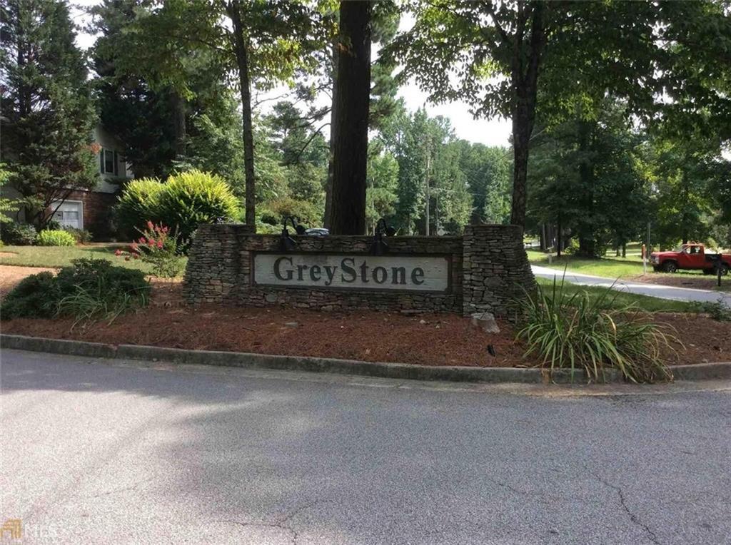 352 Greystone Ln., Douglasville, GA 30134