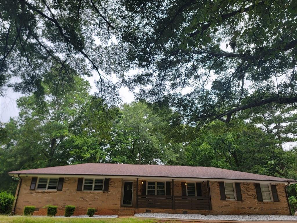 3635 Crossvale Rd., Stonecrest, GA 30038