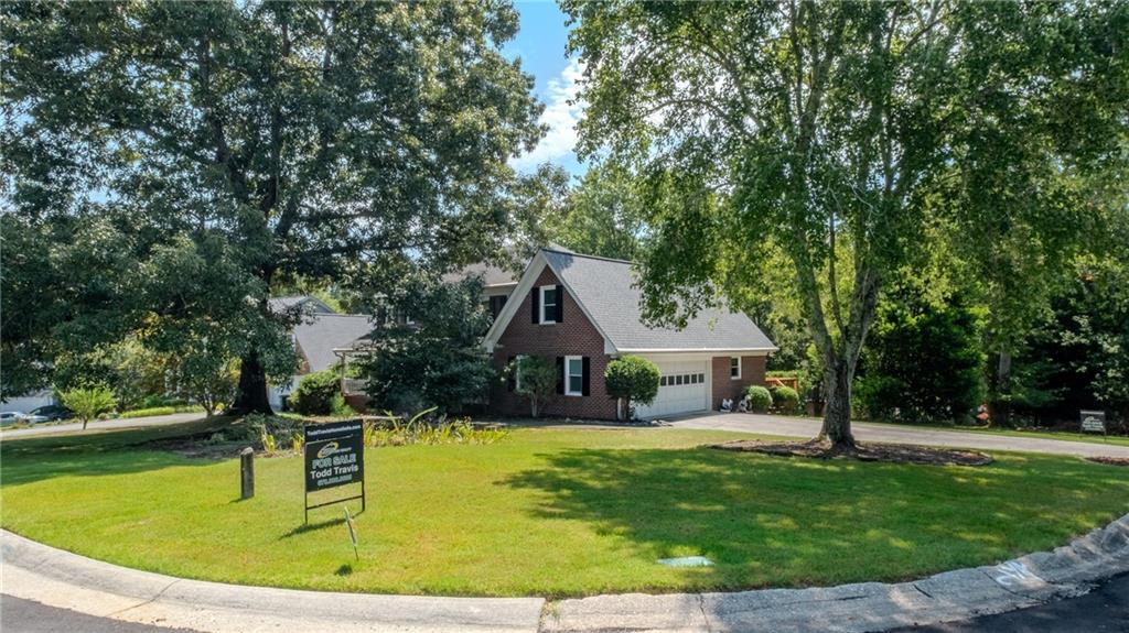 4922 Signal Ct., Lilburn, GA 30047