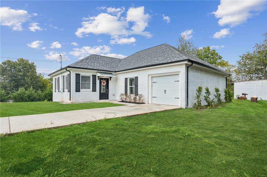 848 Hester Dr., Cumming, GA 30028