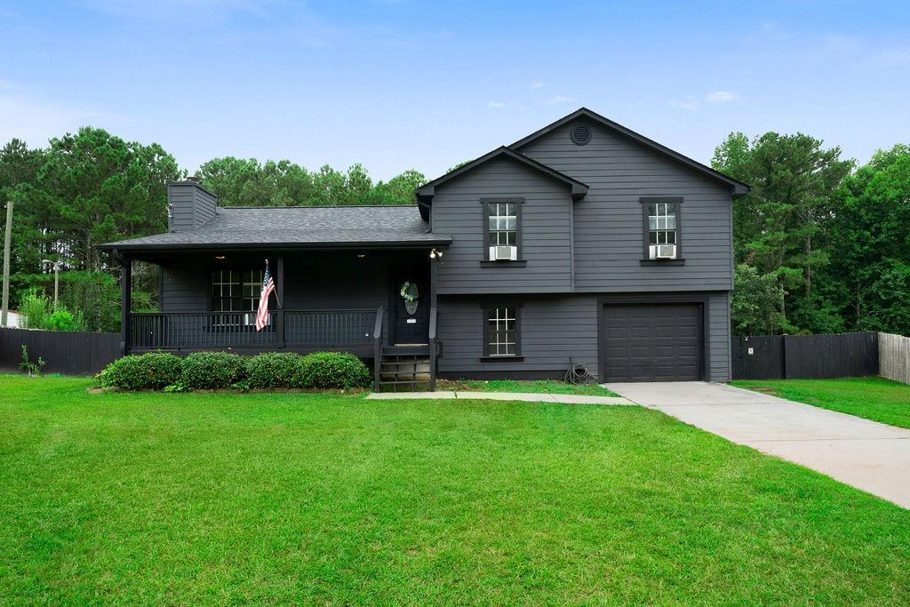 206 Eagle Watch Dr., Carrollton, GA 30117