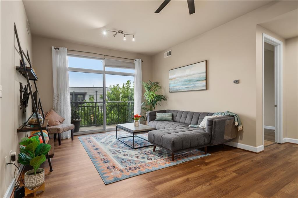 711 Cosmopolitan Dr. #517, Atlanta, GA 30324
