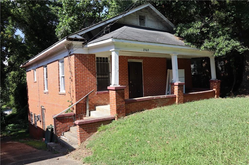 1565 Olympian Way, Atlanta, GA 30310