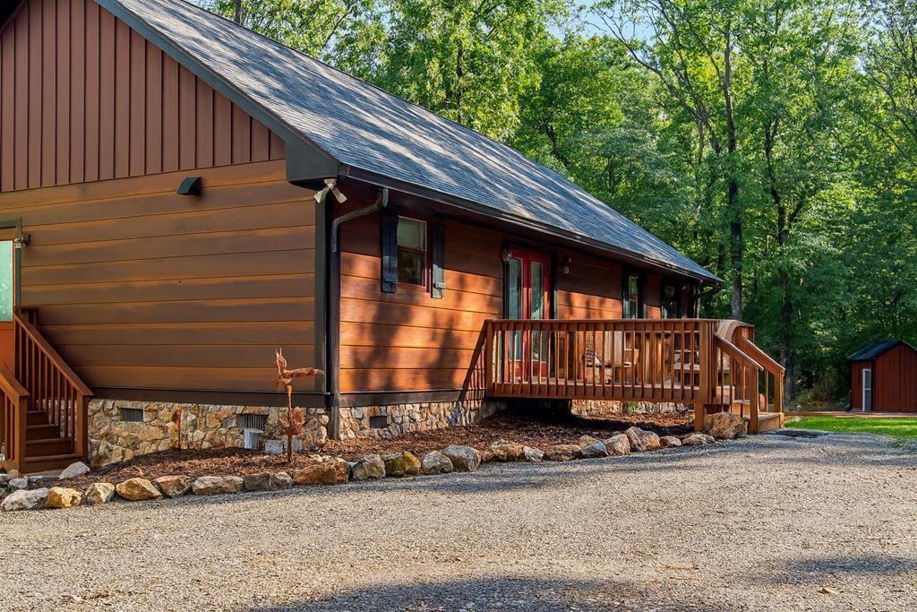 108 Red Hawk Trail, Ellijay, GA 30540