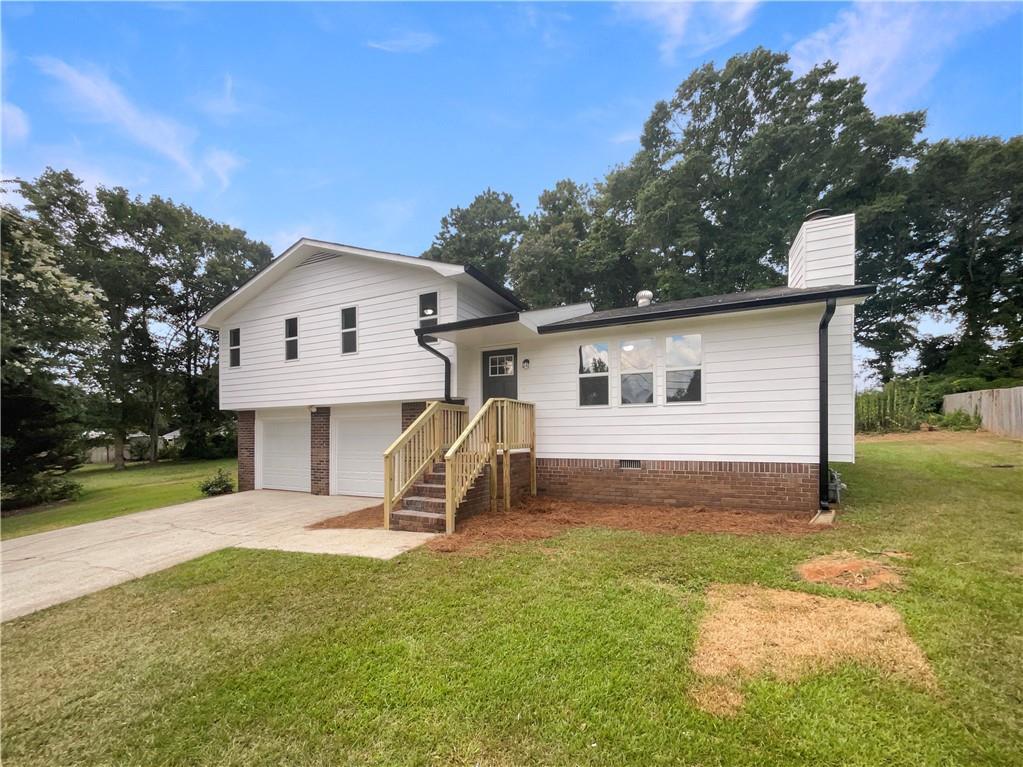 105 Woodbine Dr., Carrollton, GA 30117