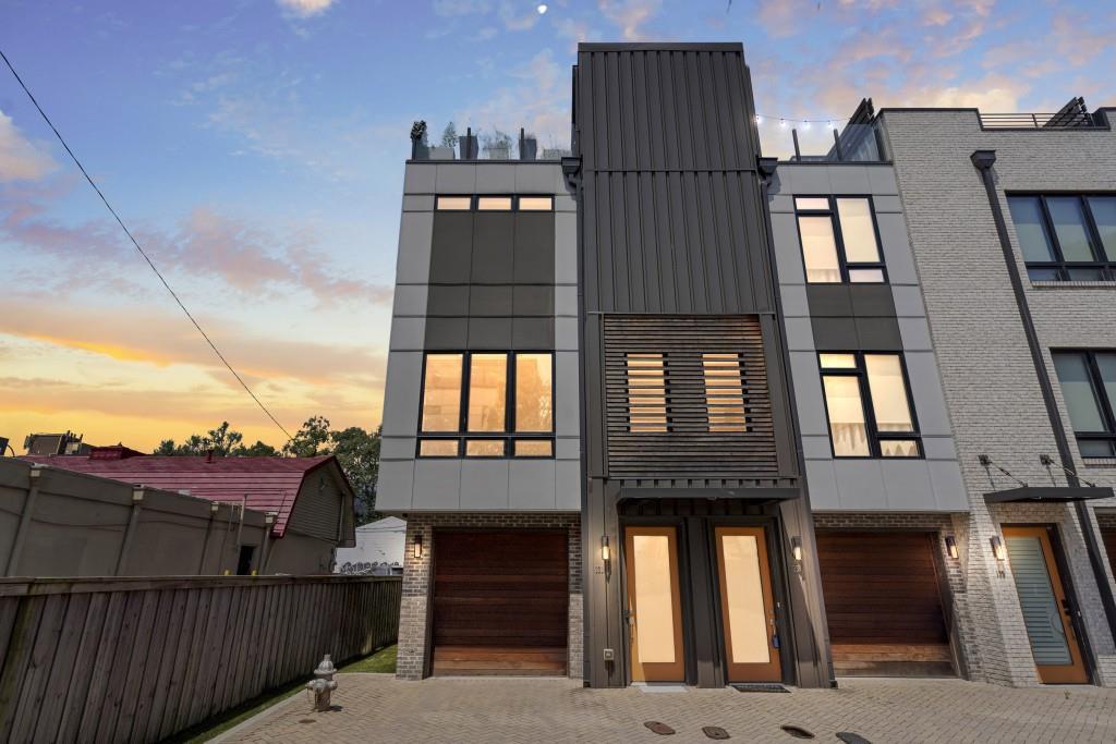 131 City View Ct., Atlanta, GA 30308