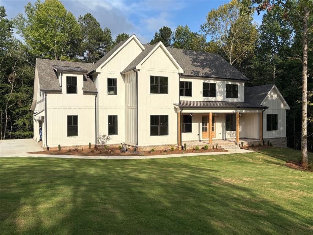 185 Young Harris Ln., Canton, GA 30115