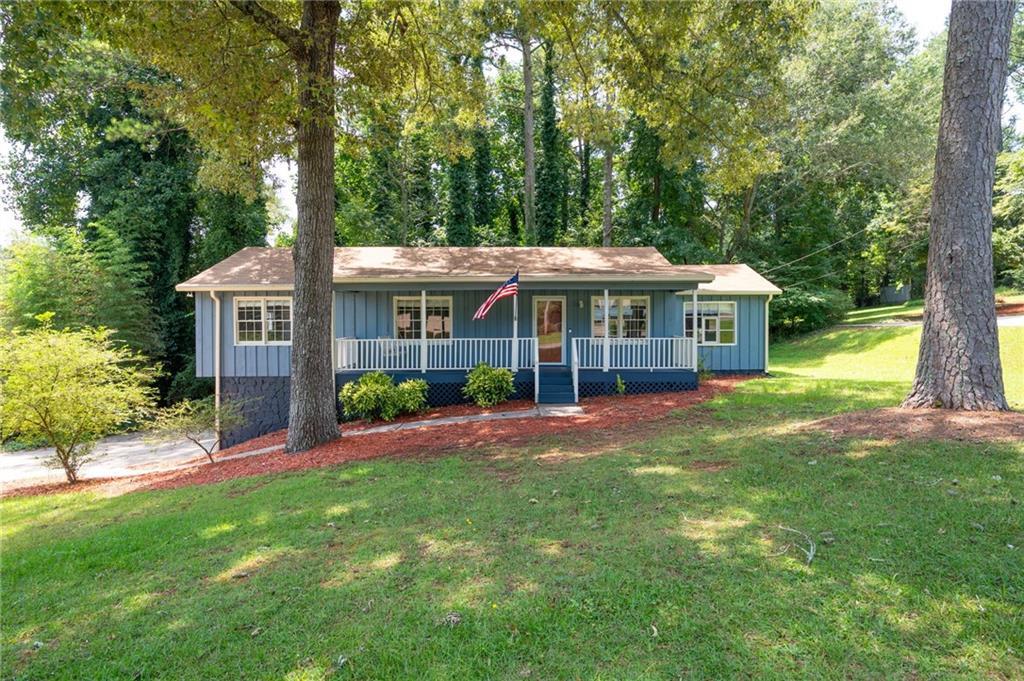 305 Summer Ct., Woodstock, GA 30188