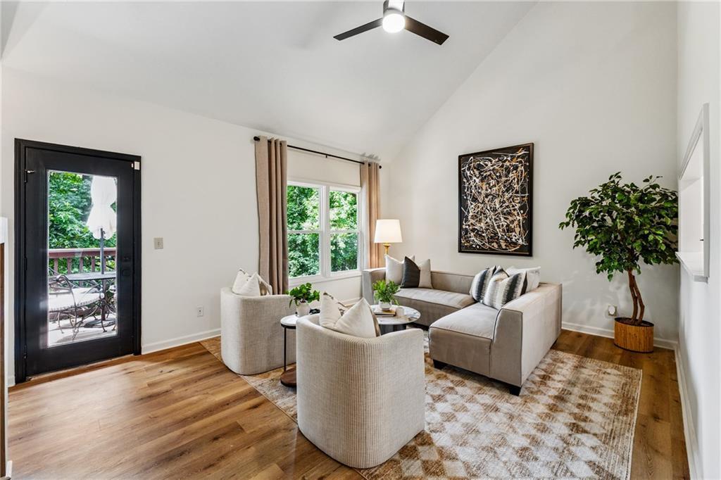 904 Ivy Green Ln., Marietta, GA 30067