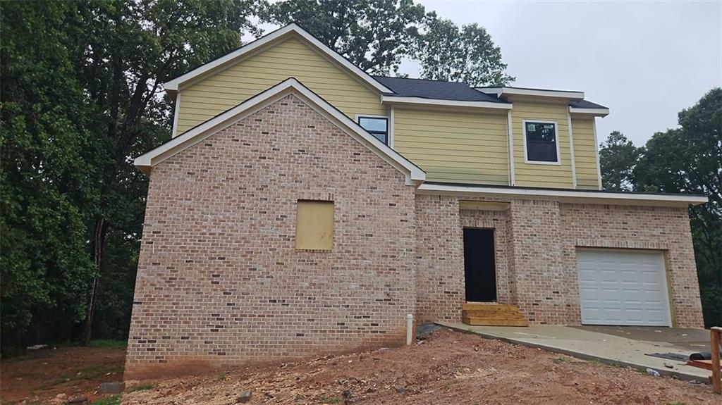 1249 Ashbrook Dr., Lawrenceville, GA 30043