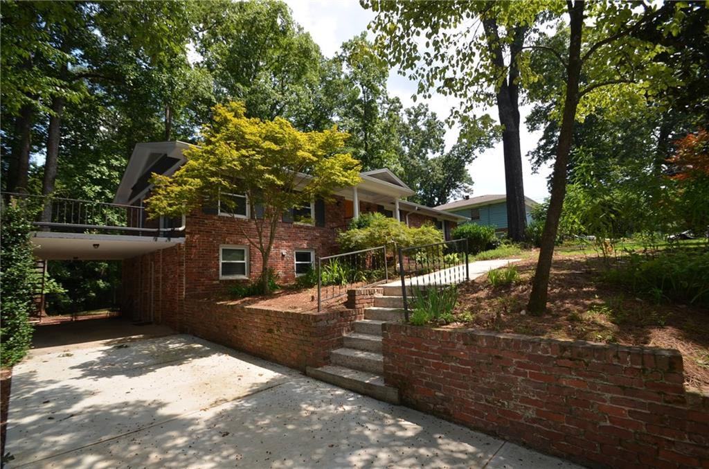 1393 Sagewood Cir., Stone Mountain, GA 30083