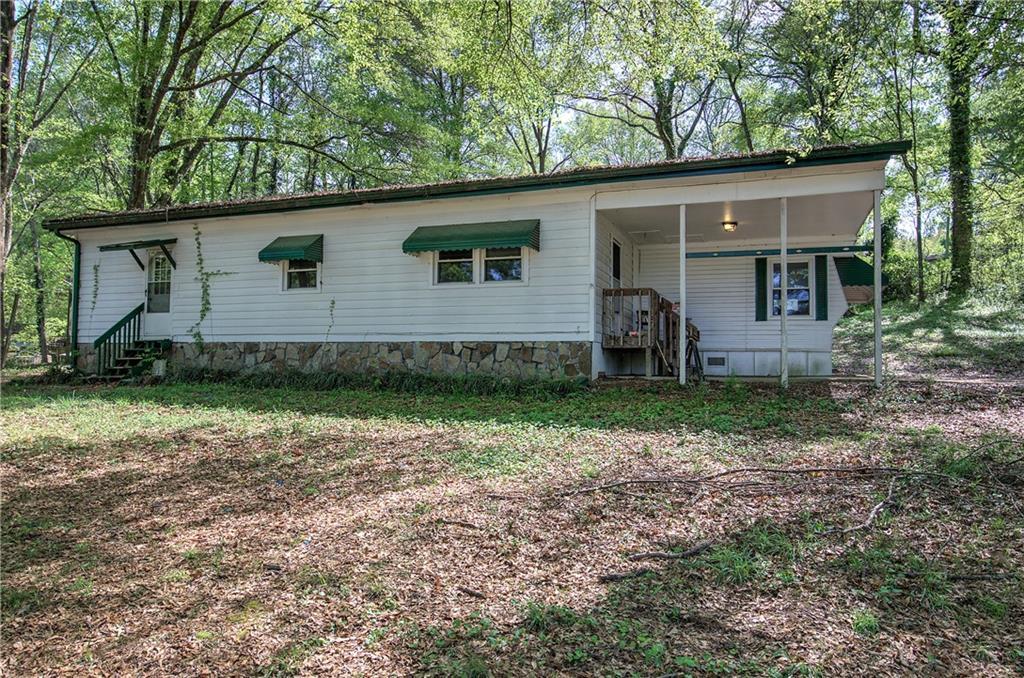 92 Valley Tr., Acworth, GA 30101