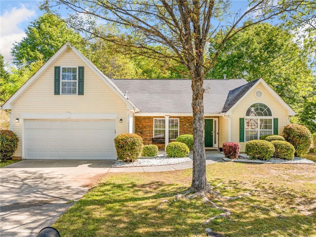 823 Langley View Ct., Loganville, GA 30052