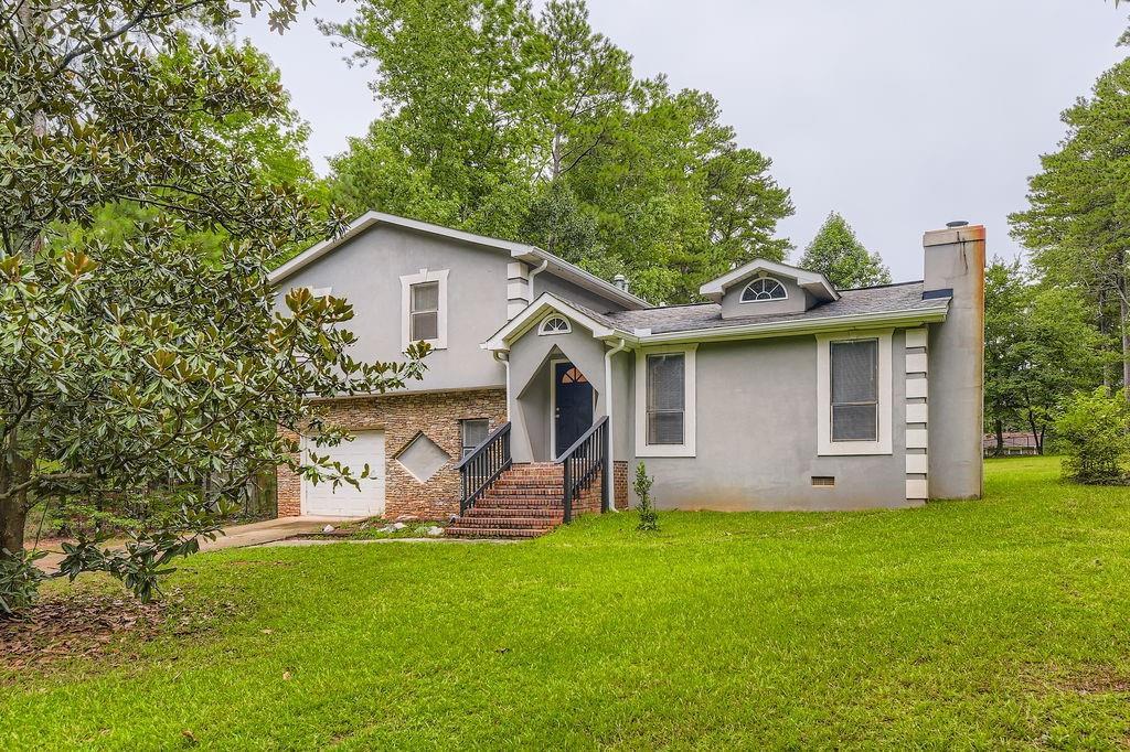 5455 Red Berry Ln., Atlanta, GA 30331