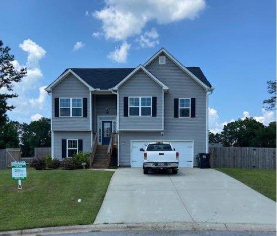 206 Glacier Ct., Carrollton, GA 30117
