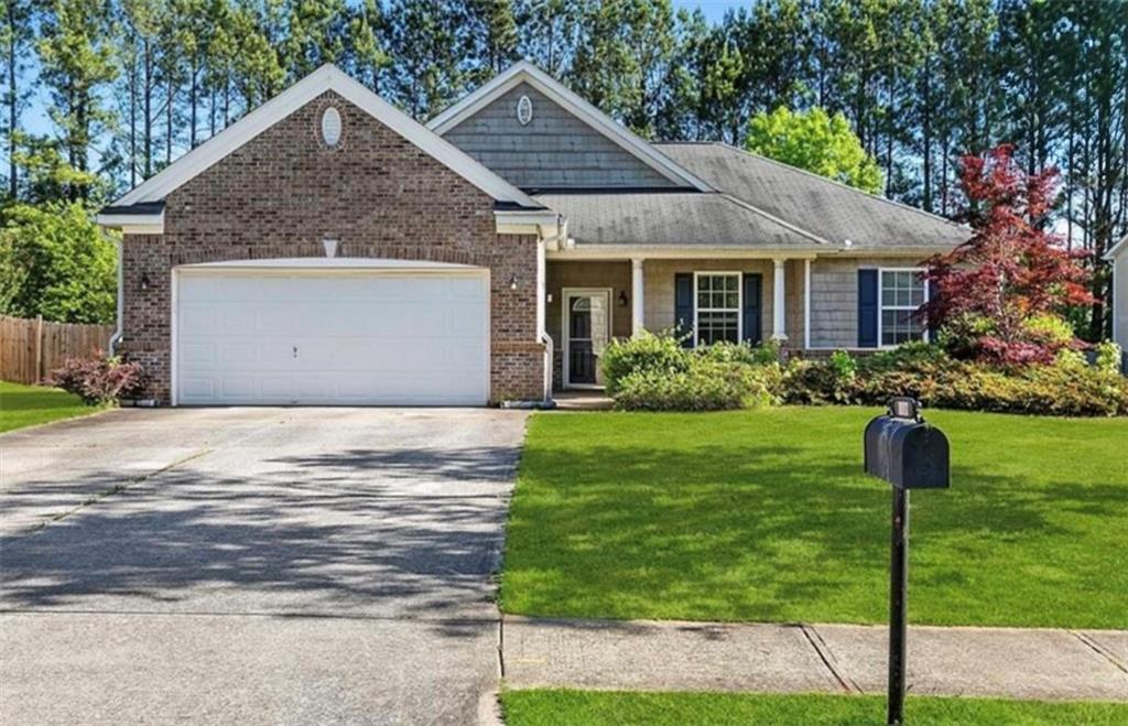 147 Sugar Berry Pl., Dallas, GA 30157