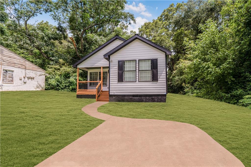1111 Osborne St., Atlanta, GA 30310