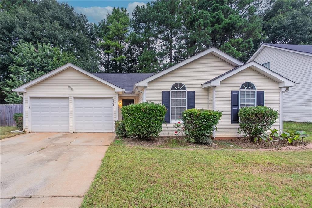 6384 Stonebridge Creek Ln., Lithonia, GA 30058