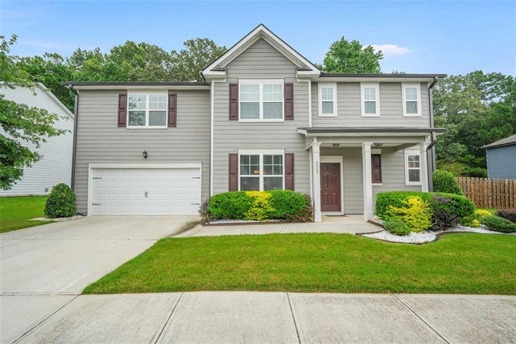 6640 Sky Leaf Ln., Fairburn, GA 30213