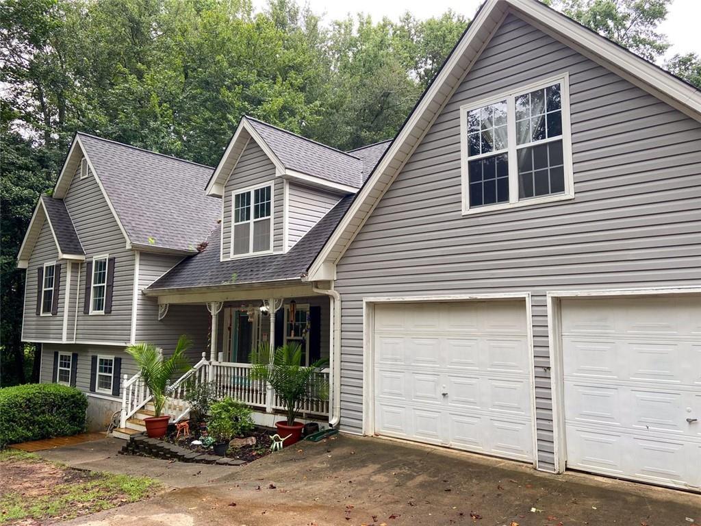 110 Kacey Ct., Powder Springs, GA 30127