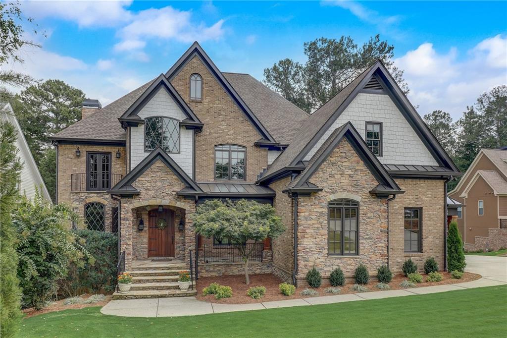 6219 Woodlake Dr., Buford, GA 30518