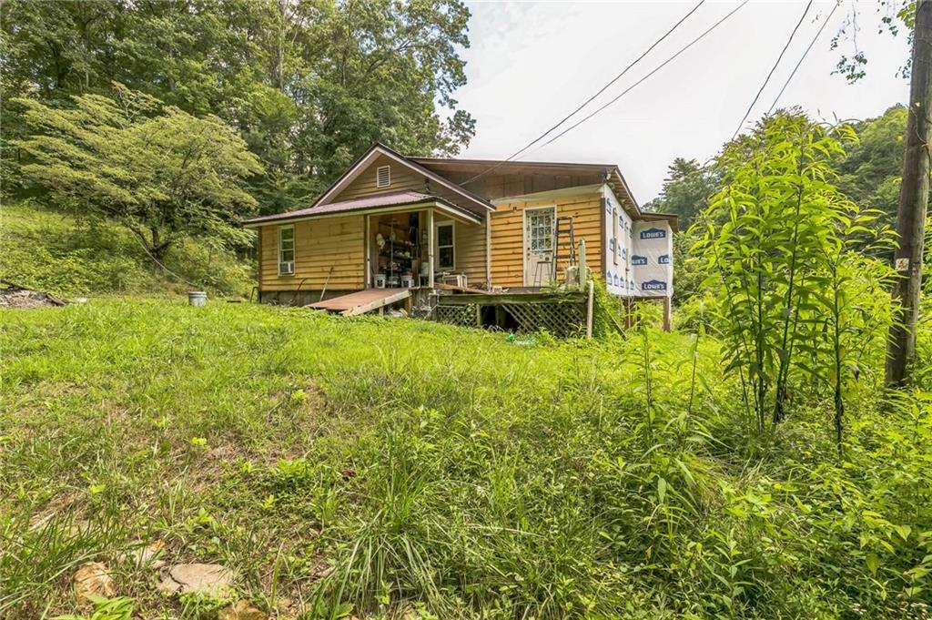 122 Walker Valley Ln., Ellijay, GA 30540