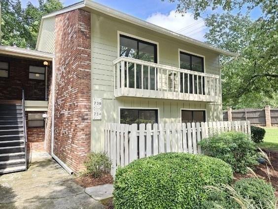 738 Brentwood Pl., Marietta, GA 30067