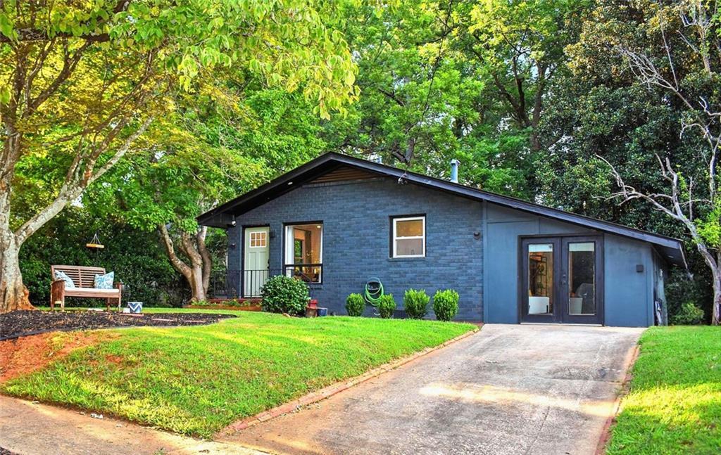 1265 Calhoun Ave., East Point, GA 30344