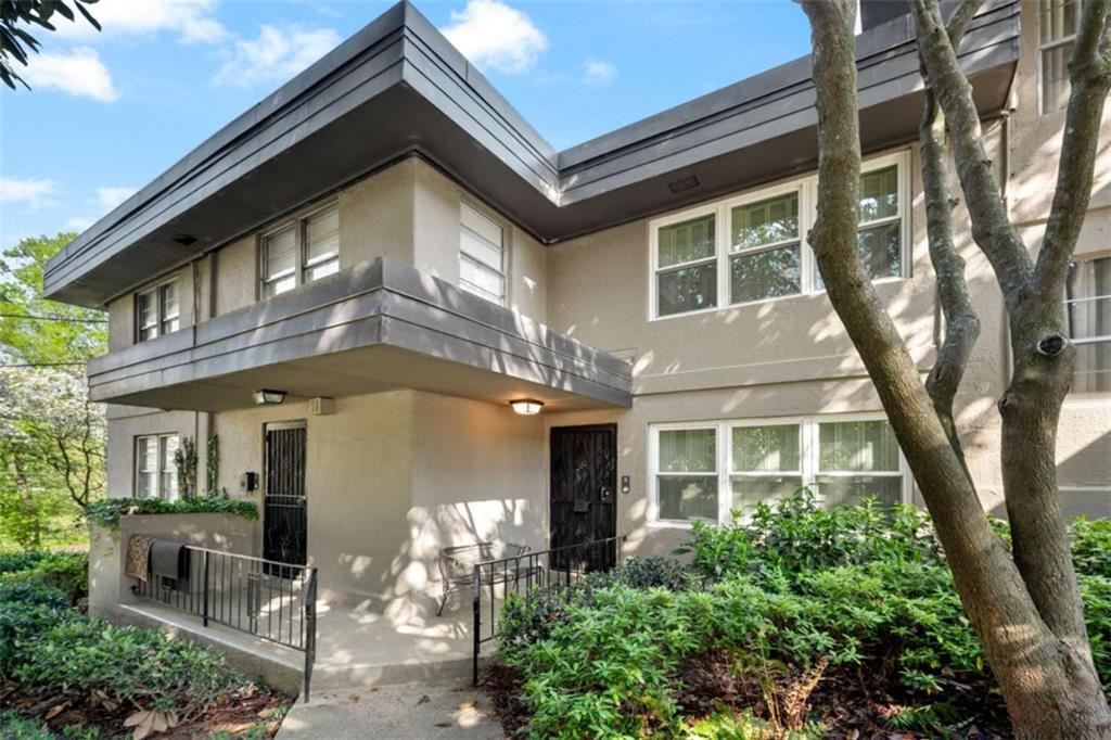 270 Lakemoore Dr. #B, Atlanta, GA 30342
