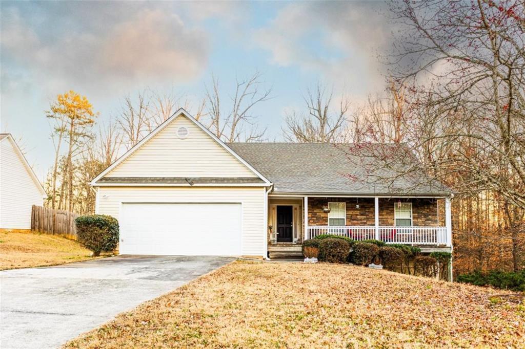 55 Dearing Woods Bend, Covington, GA 30014