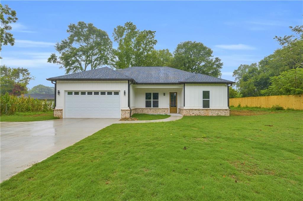 2945 Drew Valley St., Gainesville, GA 30504