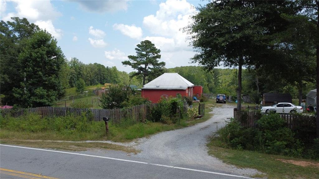415 Tapley Rd., Villa Rica, GA 30180