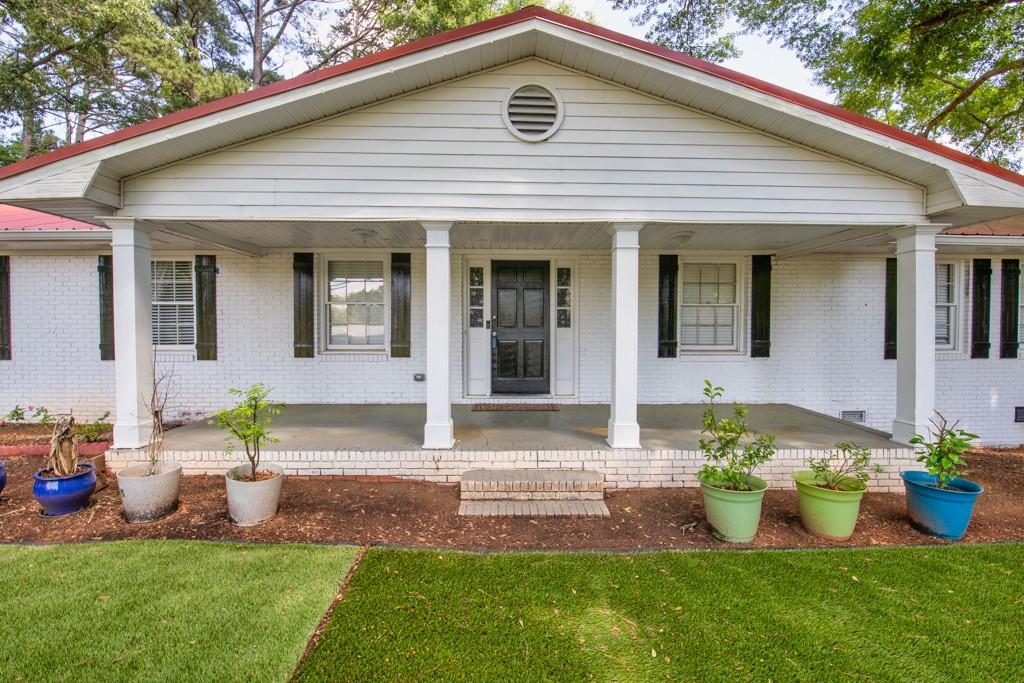 58 Hospital Rd., Commerce, GA 30529