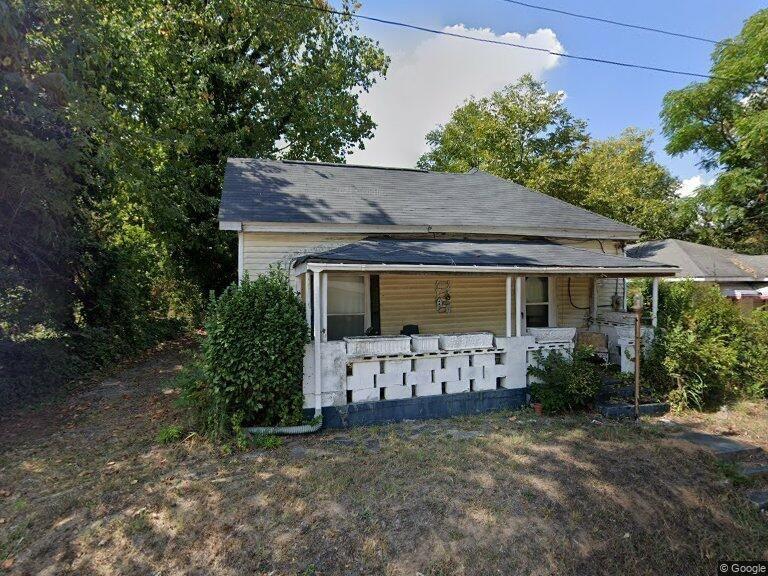4 Jackson St., Barnesville, GA 30204