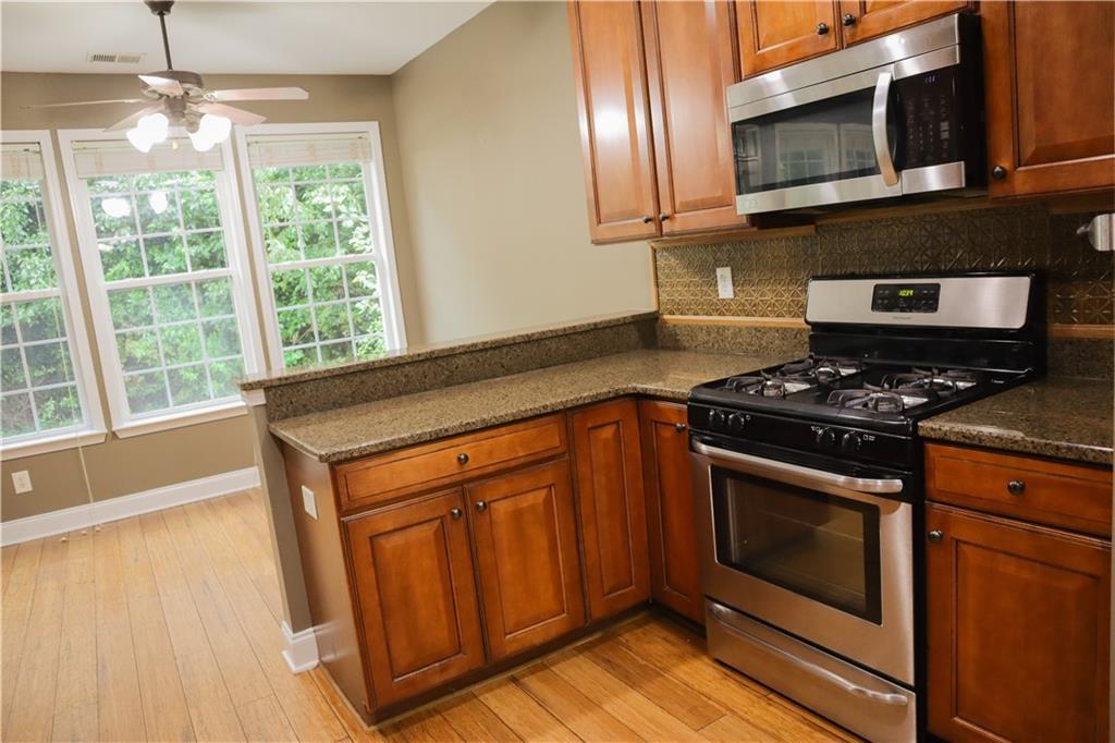 1526 Lechemin Dr., Snellville, GA 30078