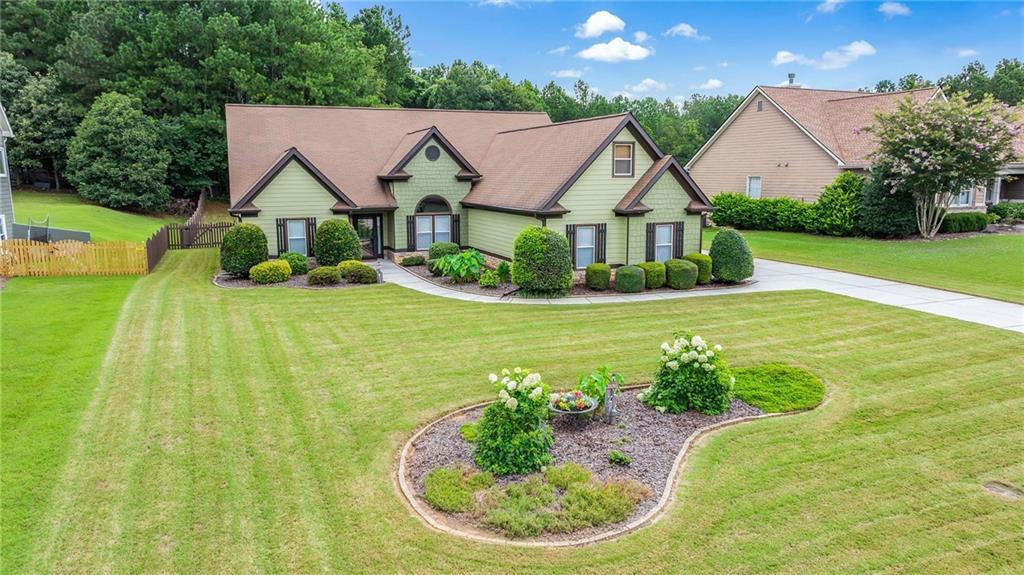731 Lincoln Dr., Winder, GA 30680