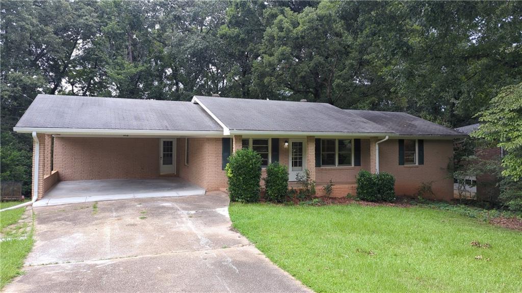 5666 Woodland Dr., Douglasville, GA 30135