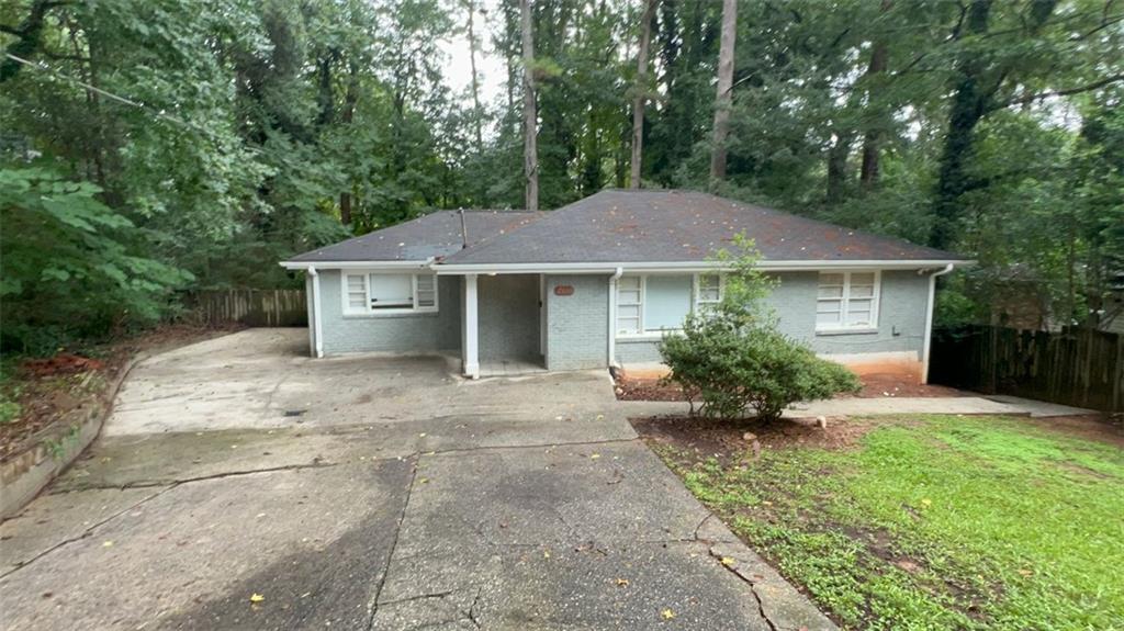 2860 Reveille Cir., Atlanta, GA 30316