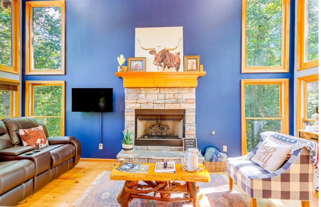 1130 Marie Dr., Talking Rock, GA 30175